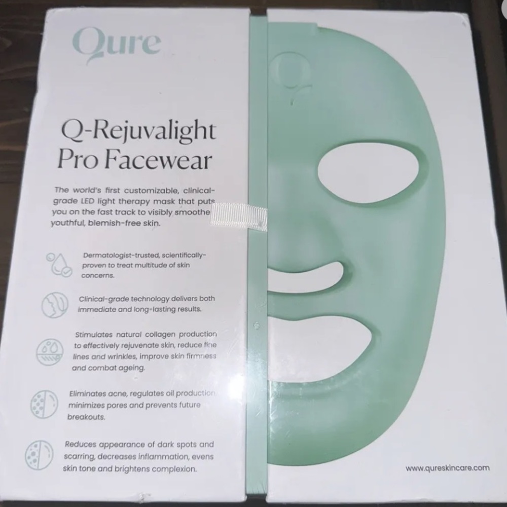 Qure LED Q-Rejuvalight Mask